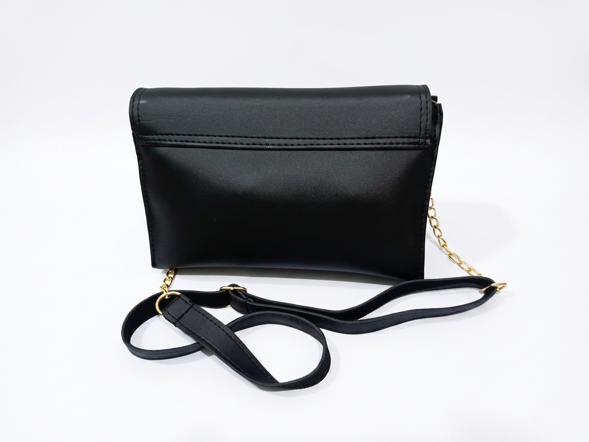 Noir Onyx Envelope Crossbody